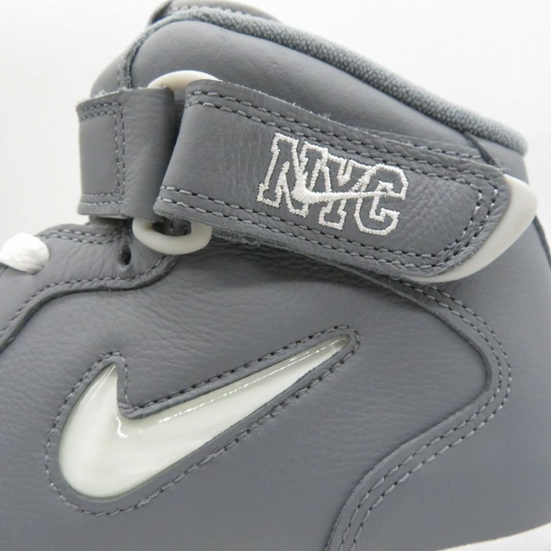 NIKE(ナイキ)の NIKE 2021 AIR FORCE 1 MID QS NYC DH5622-001 COOL GREY  メンズの靴/シューズ(スニーカー)の商品写真