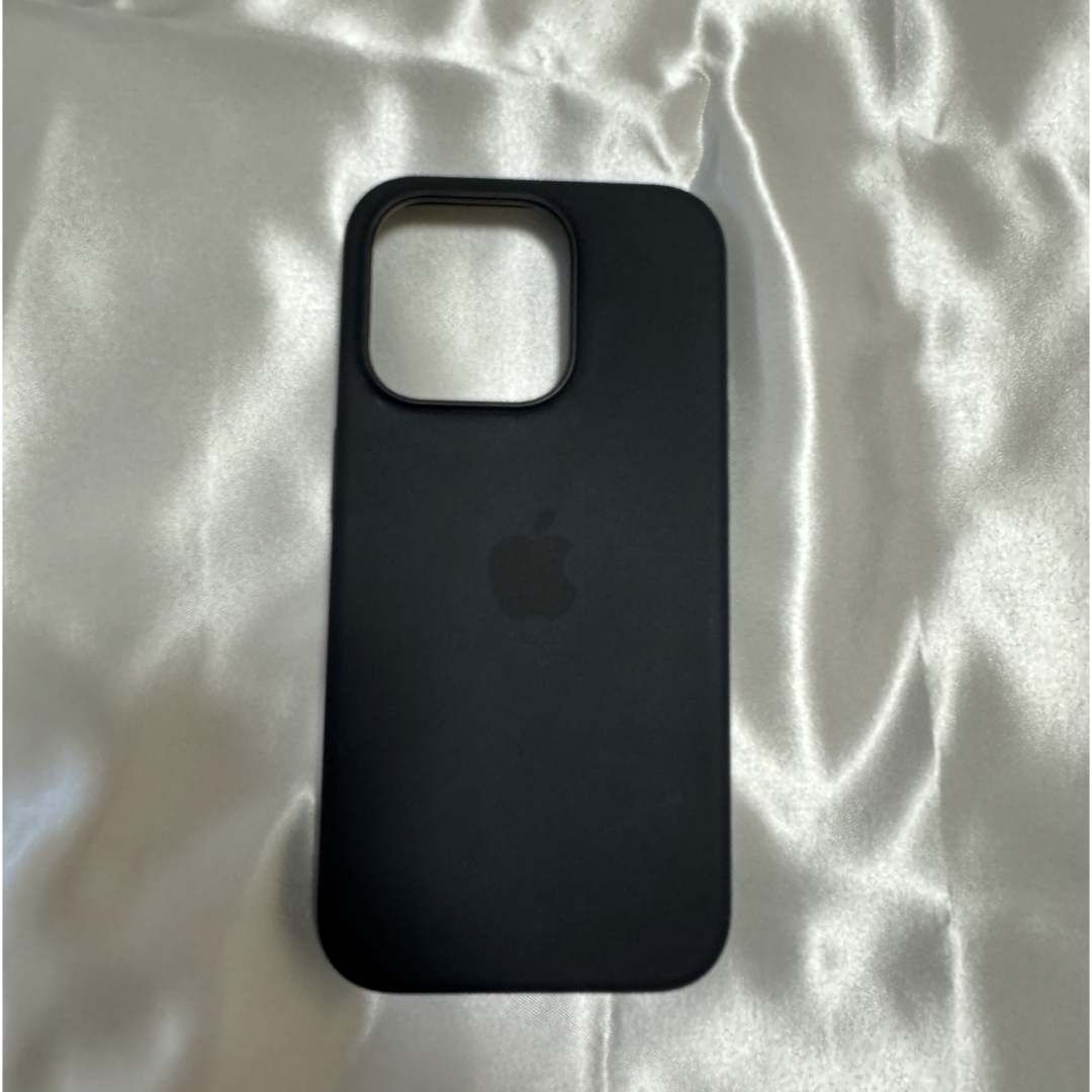Apple(アップル)のiPhone15pro🩶Apple純正シリコンケース スマホ/家電/カメラのスマホアクセサリー(iPhoneケース)の商品写真