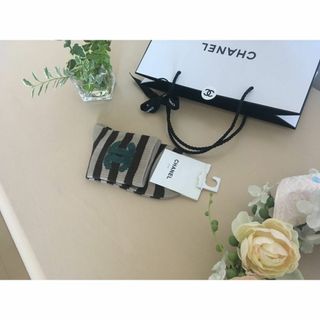 シャネル(CHANEL)の★正規品★CHANEL★ ココマーク ボーダー ソックス★ブラウン★ 送料込み(その他)