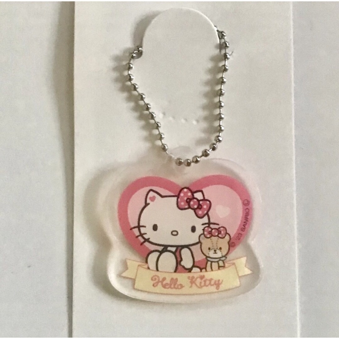 サンリオ(サンリオ)のサンリオ ❤️ ハローキティ ❤️ アクキー &  シール ❤️ セット^o^ エンタメ/ホビーのおもちゃ/ぬいぐるみ(キャラクターグッズ)の商品写真