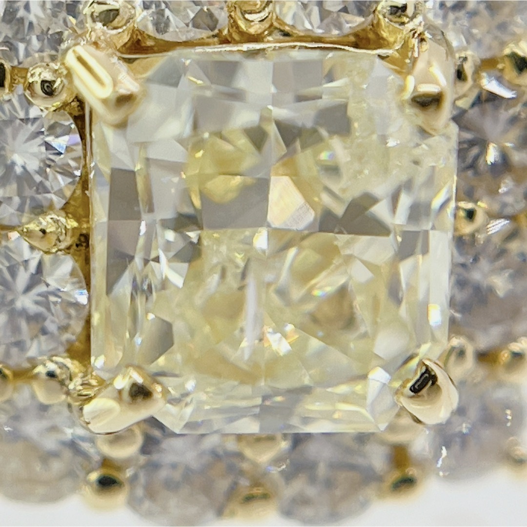 天然ダイヤモンド 計1.813ct スクウェアカット　リング 18K 指輪 レディースのアクセサリー(リング(指輪))の商品写真