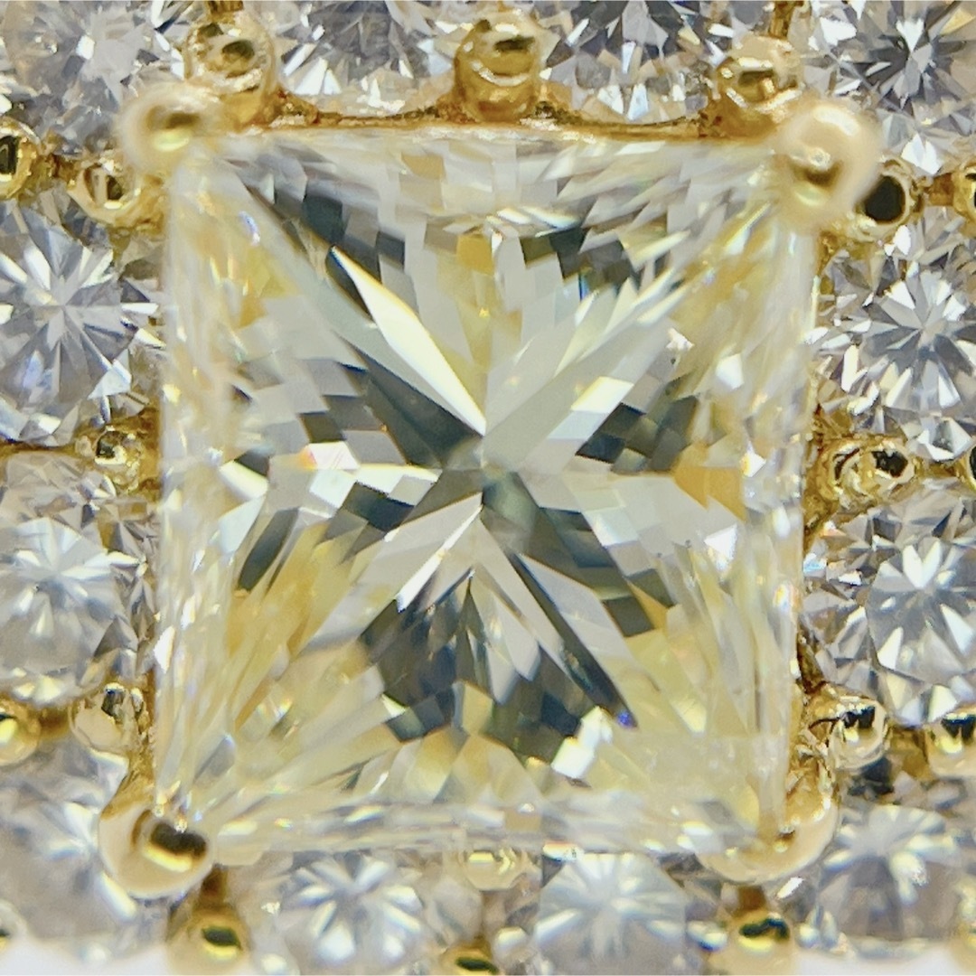 天然ダイヤモンド 計1.805ct スクウェアカット　リング 18K 指輪  レディースのアクセサリー(リング(指輪))の商品写真