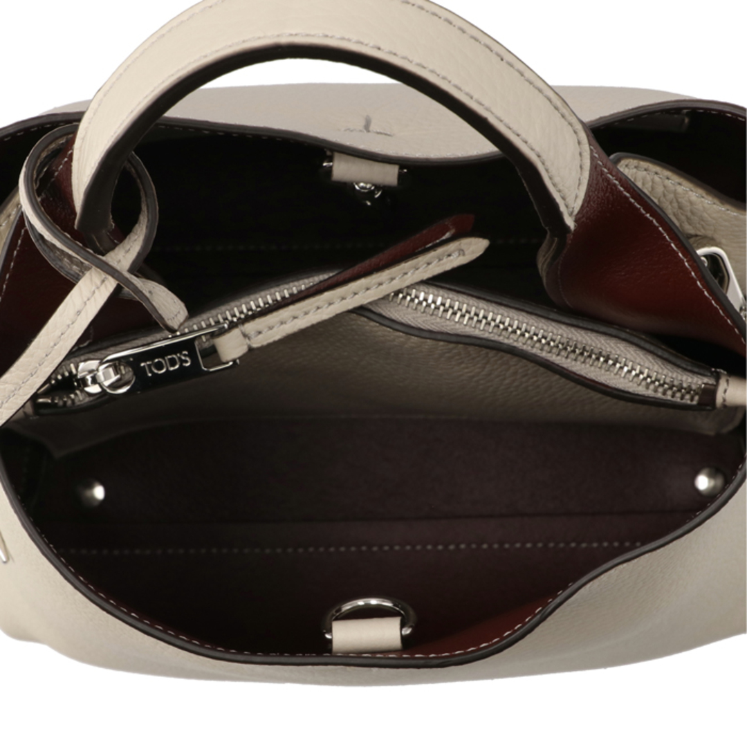 TOD'S(トッズ)のトッズ TOD'S トートバッグ ミニ T タイムレス メタル ペンダント XBWAPAA9100 QNK 5O90 レディースのバッグ(ハンドバッグ)の商品写真