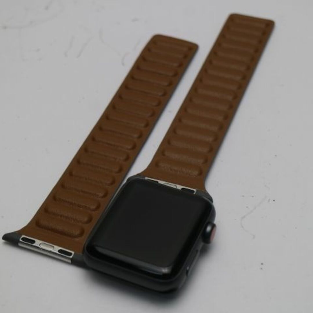 Apple(アップル)のApple Watch series3 42mm Cellular スマホ/家電/カメラのスマホ/家電/カメラ その他(その他)の商品写真