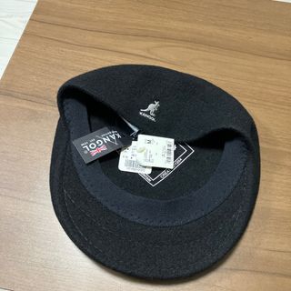 カンゴール(KANGOL)の新品未使用タグ付きカンゴールKANGOLベレー帽Mサイズ黒色(ハンチング/ベレー帽)