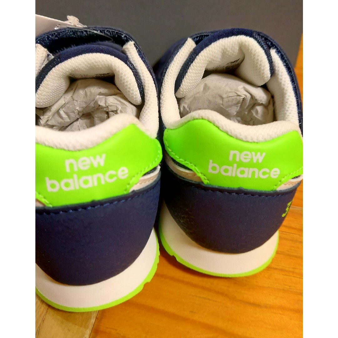 New Balance(ニューバランス)の新品☆ニューバランス　ジュニアスニーカー キッズ/ベビー/マタニティのキッズ靴/シューズ(15cm~)(スニーカー)の商品写真