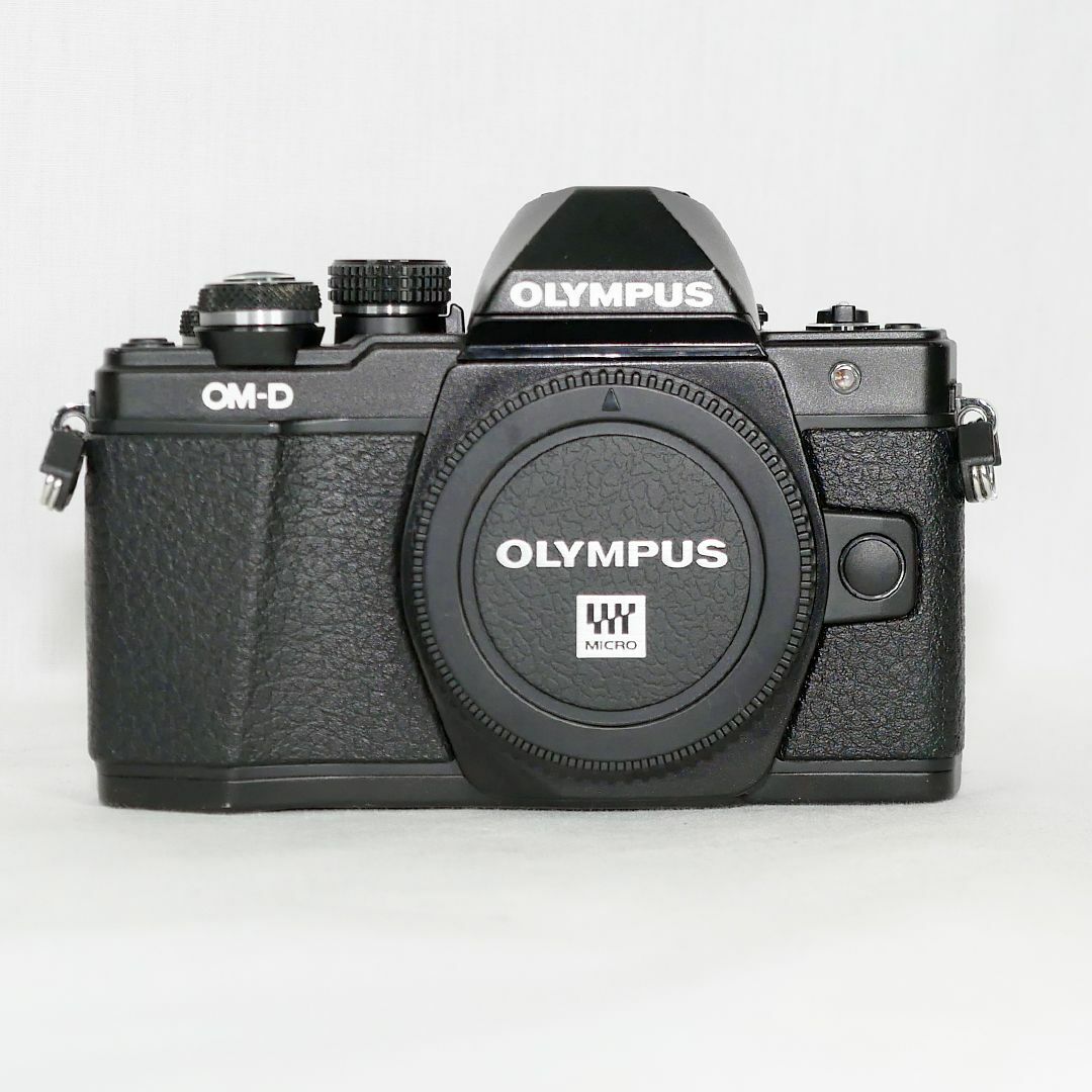 OLYMPUS(オリンパス)のOLYMPUS OM-D E-M10 mark II body ＋ α スマホ/家電/カメラのカメラ(ミラーレス一眼)の商品写真