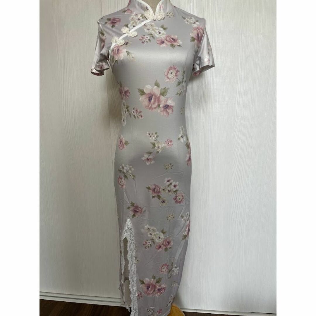 新品【M】チャイナドレス　ワンピース　半袖　花柄 レディースのフォーマル/ドレス(ロングドレス)の商品写真