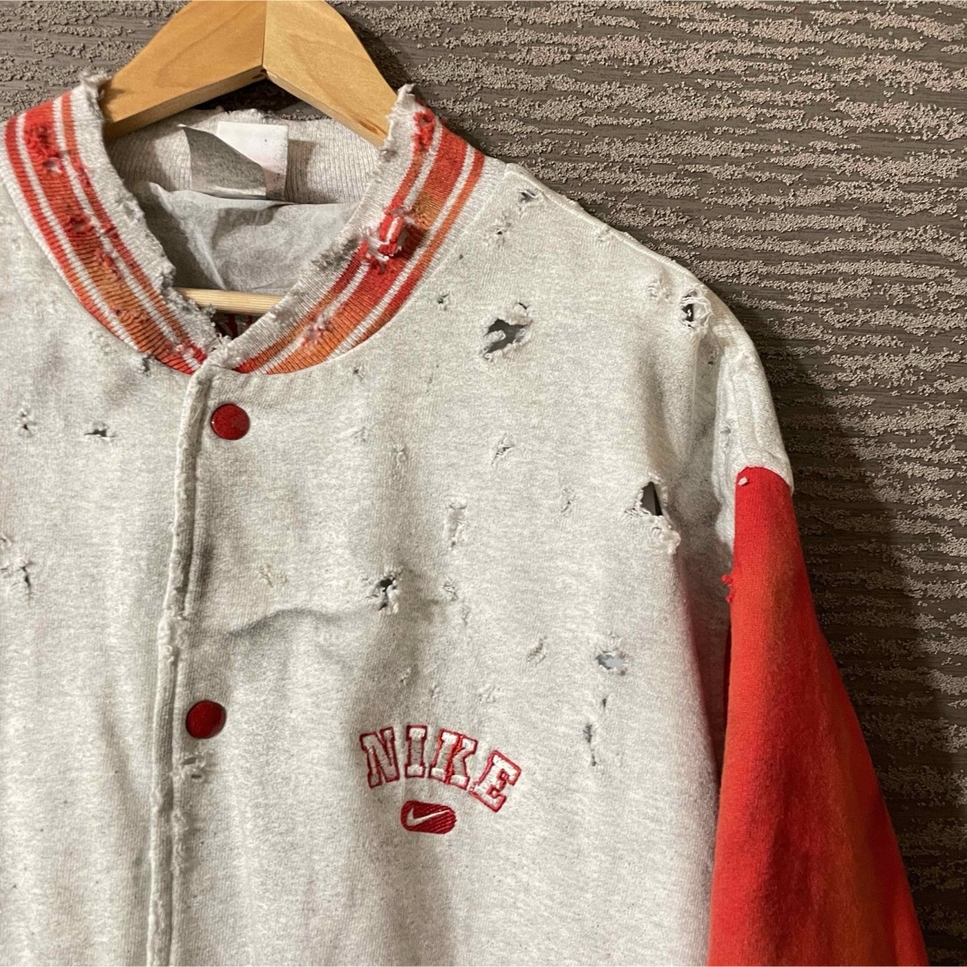 NIKE - nike 90s スウェットスタジャン ボロダメージ 加工 USA製 NIKE - nike 90s スウェットスタジャン ボロダメージ 加工 USA製