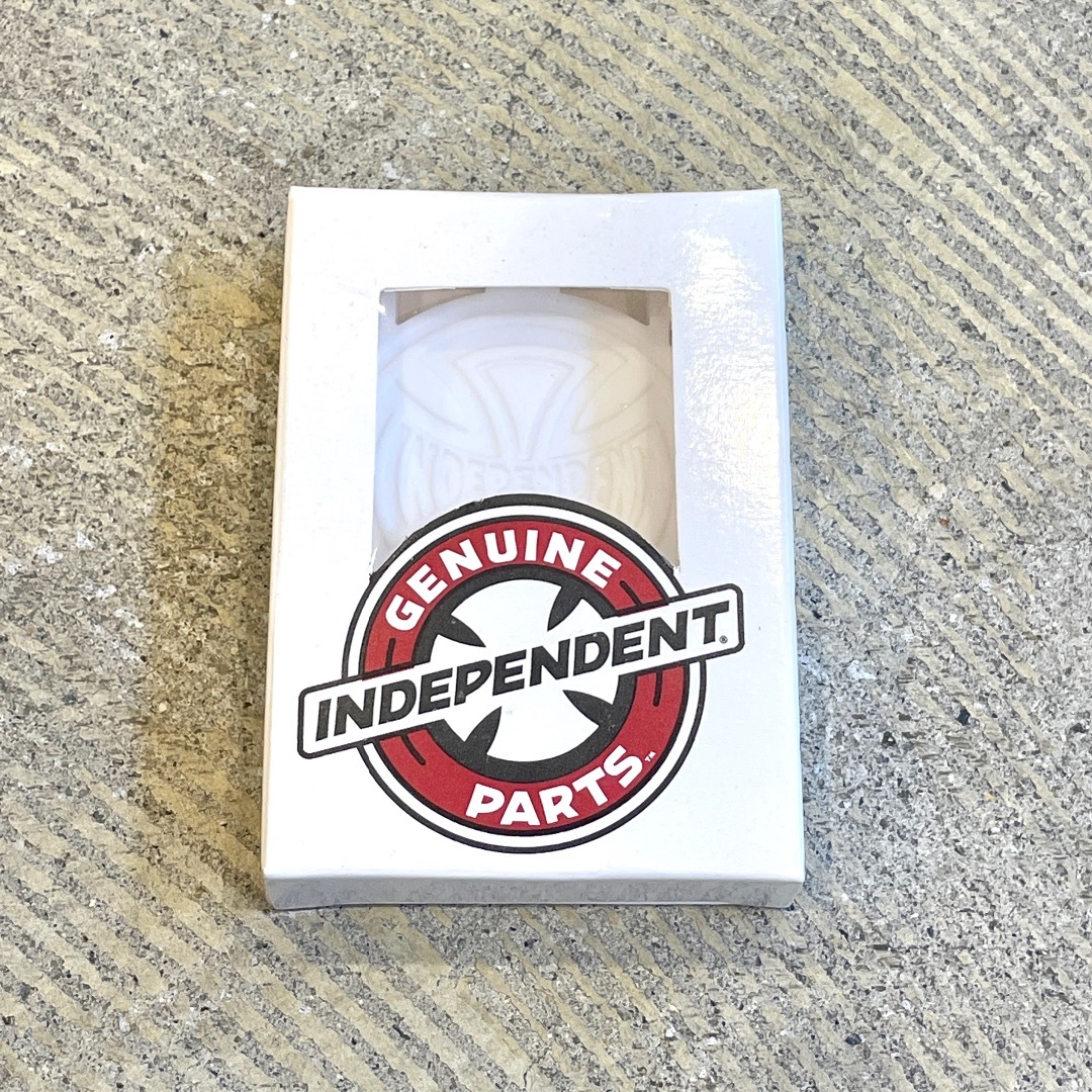 INDEPENDENT(インディペンデント)の新品 INDEPENDENT インディペンデント レイザー パッド1/8 スポーツ/アウトドアのスポーツ/アウトドア その他(スケートボード)の商品写真