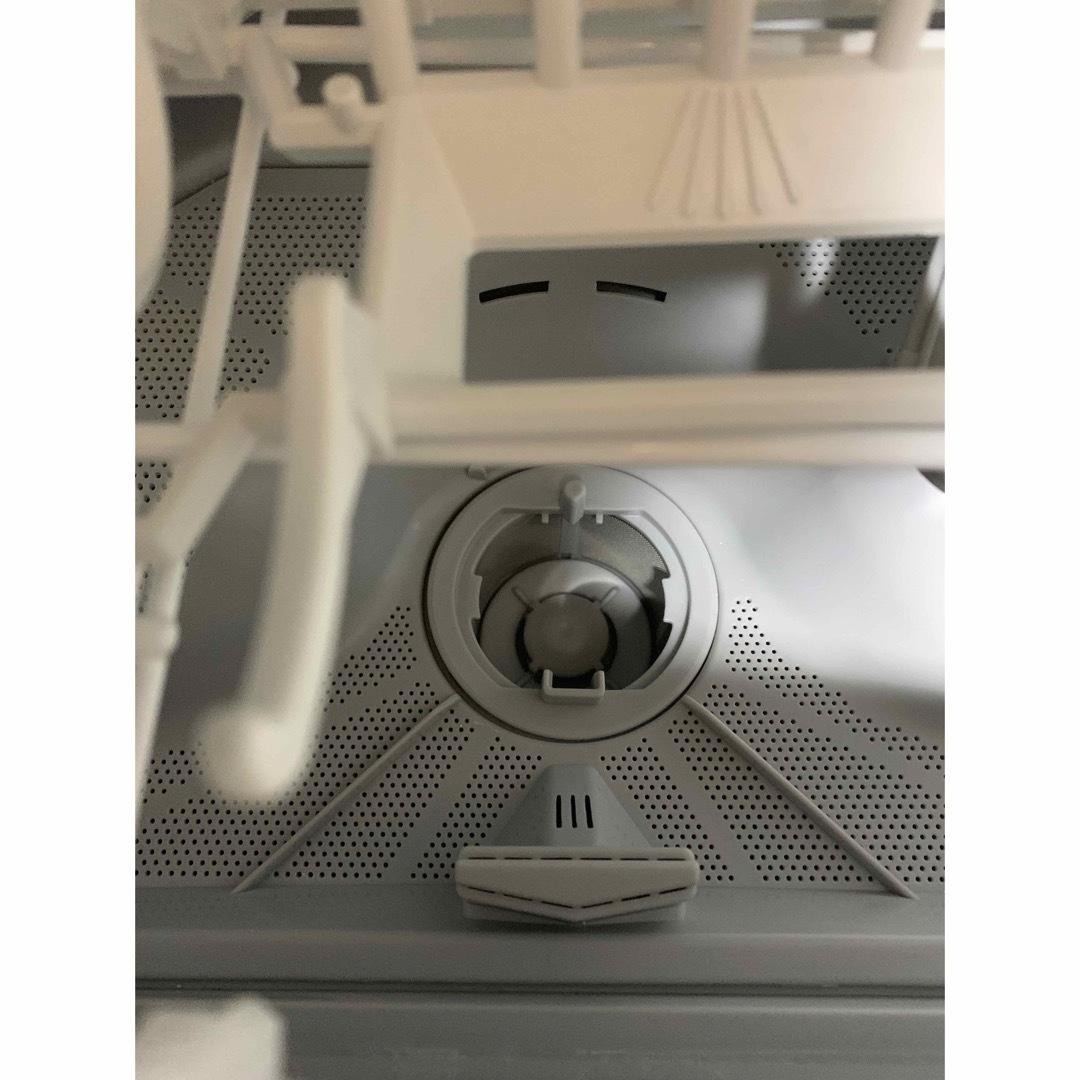 Panasonic(パナソニック)の【未使用品2023年製】食洗機　Panasonic NP-TA4-W WHITE スマホ/家電/カメラの生活家電(食器洗い機/乾燥機)の商品写真