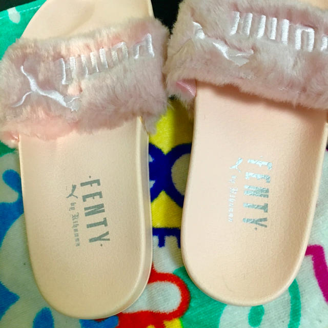 PUMA(プーマ)のPUMA × Rihanna LEADCAT FENTY プーマ リアーナ レディースの靴/シューズ(サンダル)の商品写真