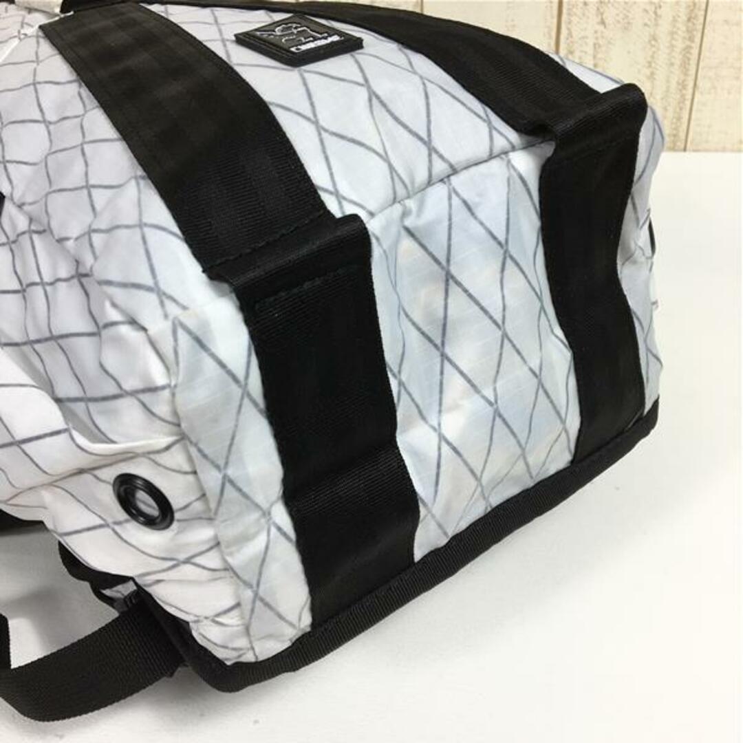 CHROME(クローム)のクローム テンシル トレイル ハイドロ パック Tensile Trail Hydro Pack 16L バックパック デイパック CHROME BG344 ホワイト系 メンズのメンズ その他(その他)の商品写真