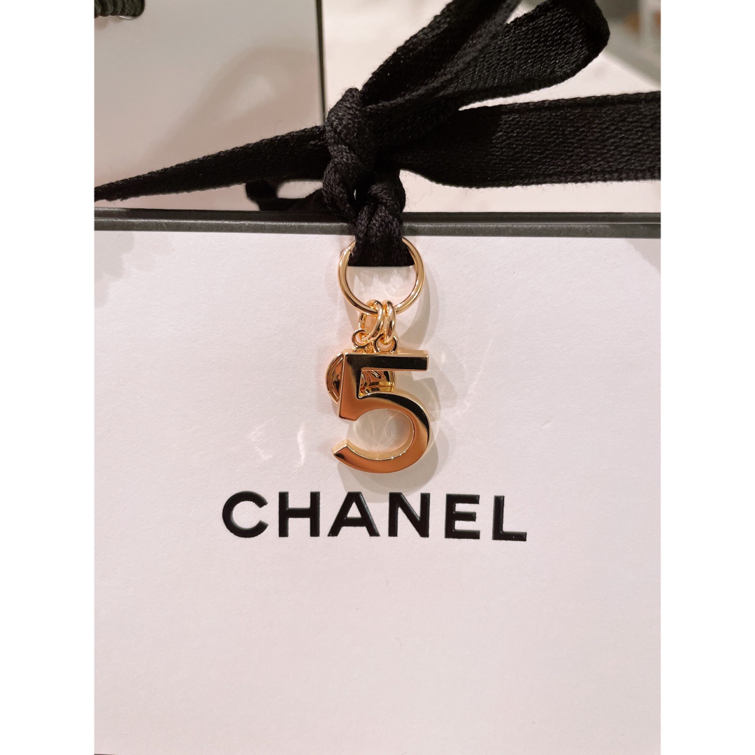 CHANEL(シャネル)のシャネル　チャーム　ノベルティ レディースのアクセサリー(チャーム)の商品写真