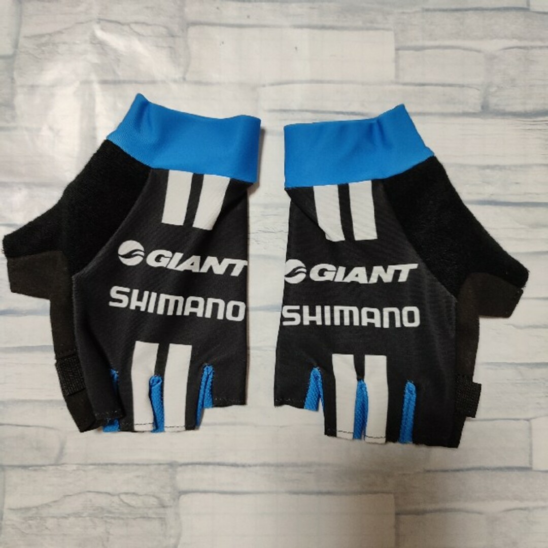 支給品 GIANT SHIMANO グローブ　ジャイアントシマノ　手袋　S　２個 スポーツ/アウトドアの自転車(ウエア)の商品写真