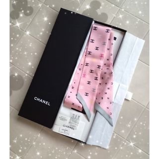 シャネル(CHANEL)の23A CHANEL♡ツイリー♡ＣCマーク♡ピンク♡シャネルロゴ♡(バンダナ/スカーフ)