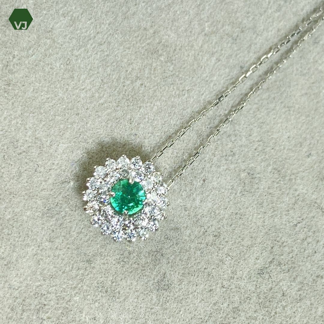 24-54】 【新品】エメラルドダイヤネックレスE0.15ctD0.25ct 24-54】 【新品】エメラルドダイヤネックレスE0.15ctD0.25ct