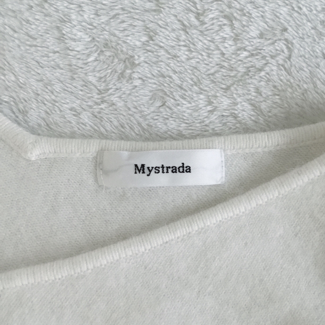 Mystrada(マイストラーダ)の★専用★Mystrada 肩リボンVネックニット　ホワイト　38 レディースのトップス(ニット/セーター)の商品写真