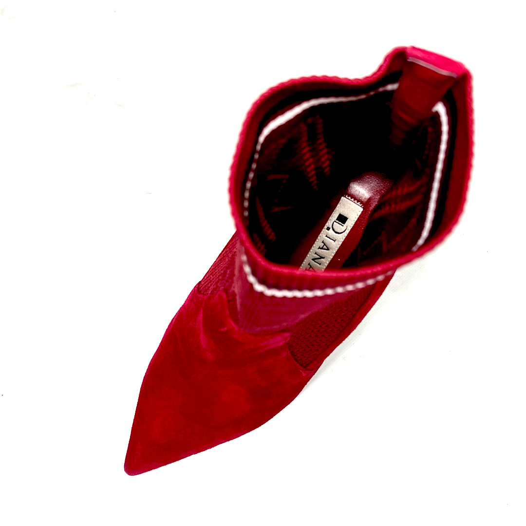 DIANA(ダイアナ)の【美品】DIANA ニット スエード ショート ソックス ブーツ 赤 22.5 レディースの靴/シューズ(ブーツ)の商品写真