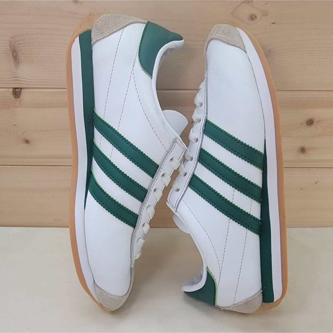 adidas(アディダス)のアディダス オリジナルス カントリー ホワイト/グリーン 23.5cm レディースの靴/シューズ(スニーカー)の商品写真