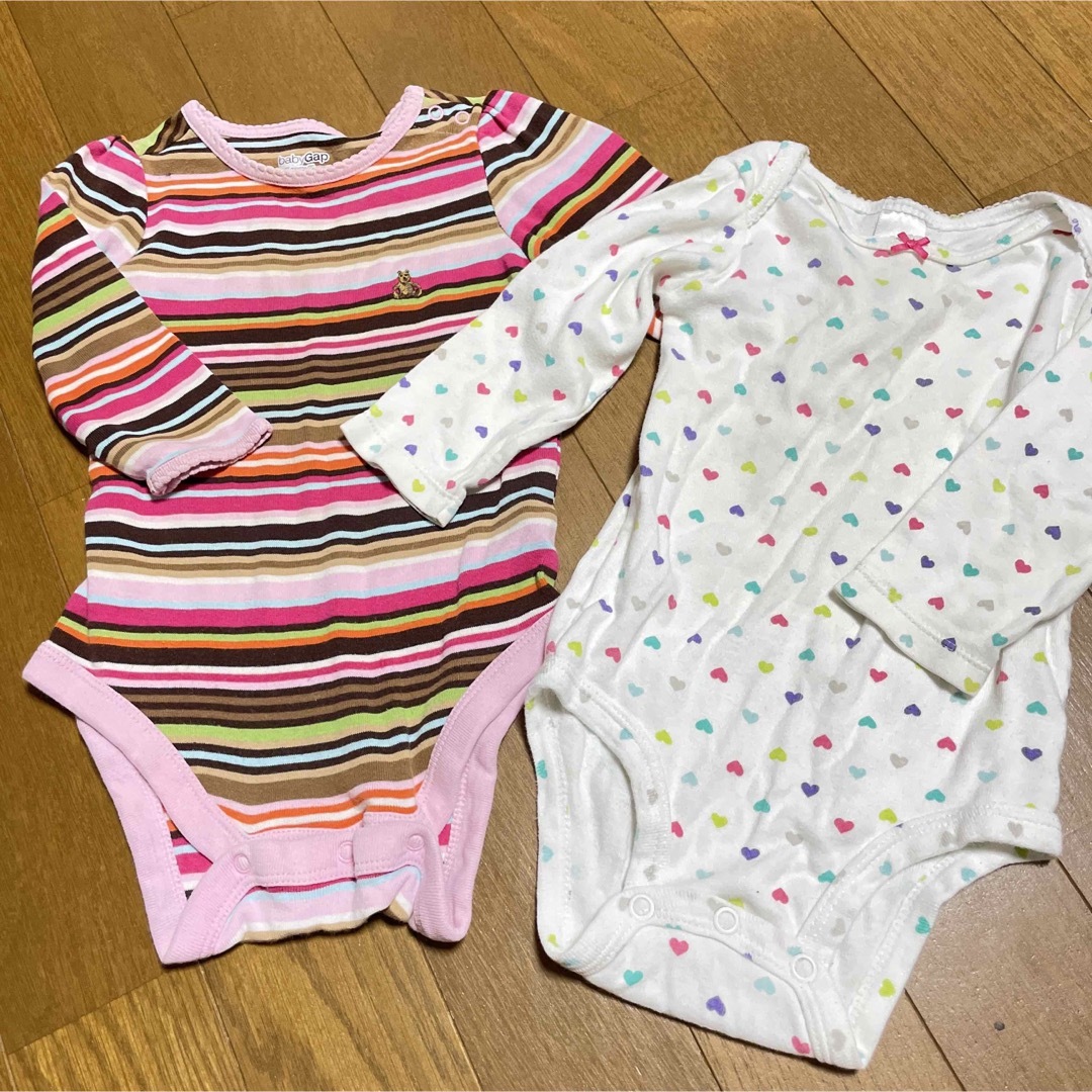 babyGAP(ベビーギャップ)の70cm まとめうり　女の子　ロンパース  ベスト　カーディガン キッズ/ベビー/マタニティのベビー服(~85cm)(ロンパース)の商品写真