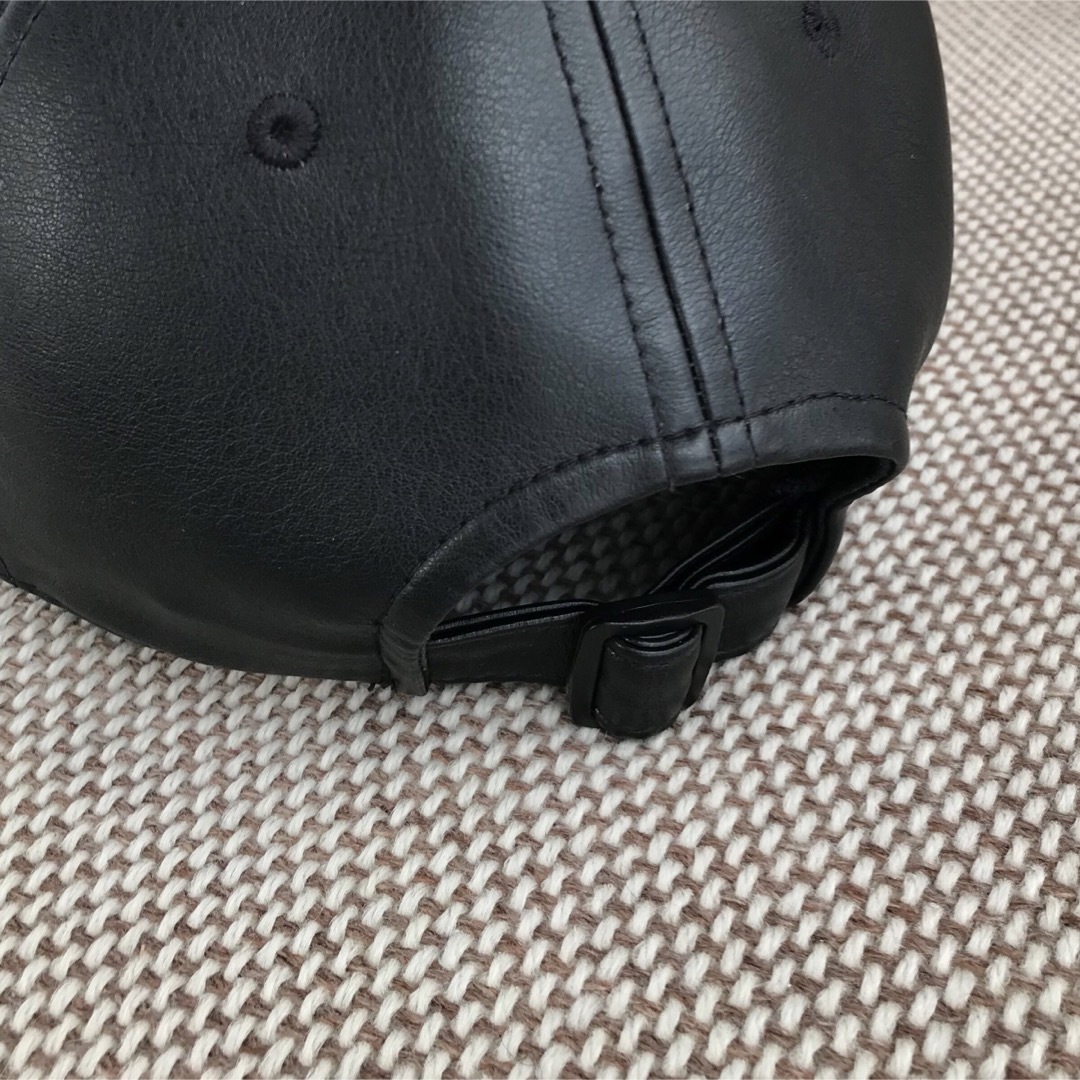 adidas(アディダス)のアディダス【美品】レザー帽子 レディースの帽子(キャップ)の商品写真