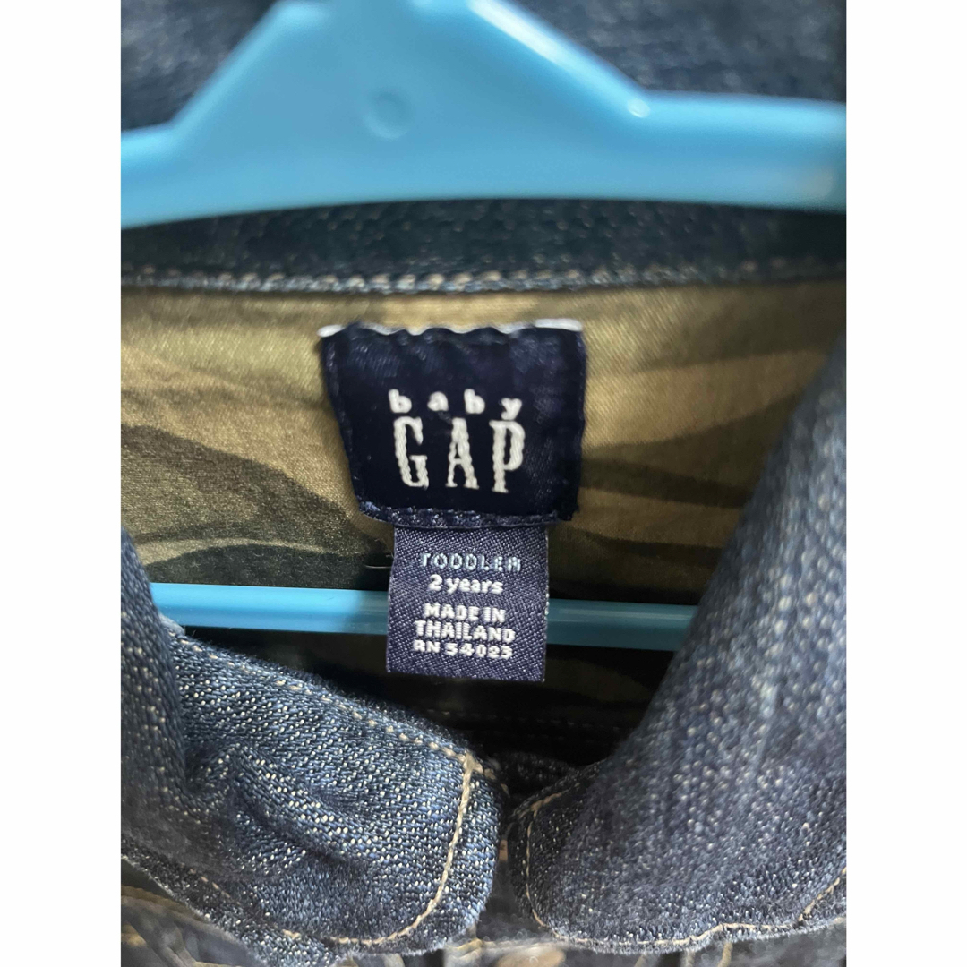 babyGAP(ベビーギャップ)のbaby GAP ジージャン90cm キッズ/ベビー/マタニティのベビー服(~85cm)(ジャケット/コート)の商品写真