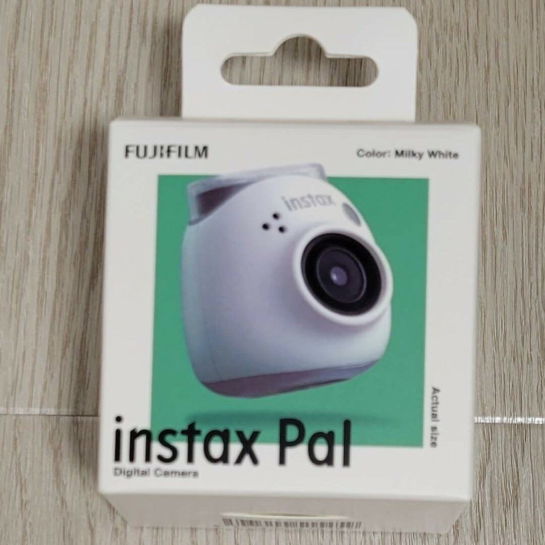 送料無料 新品 フジフィルム  チェキ instax Pal ミルキーホワイトホワイト系