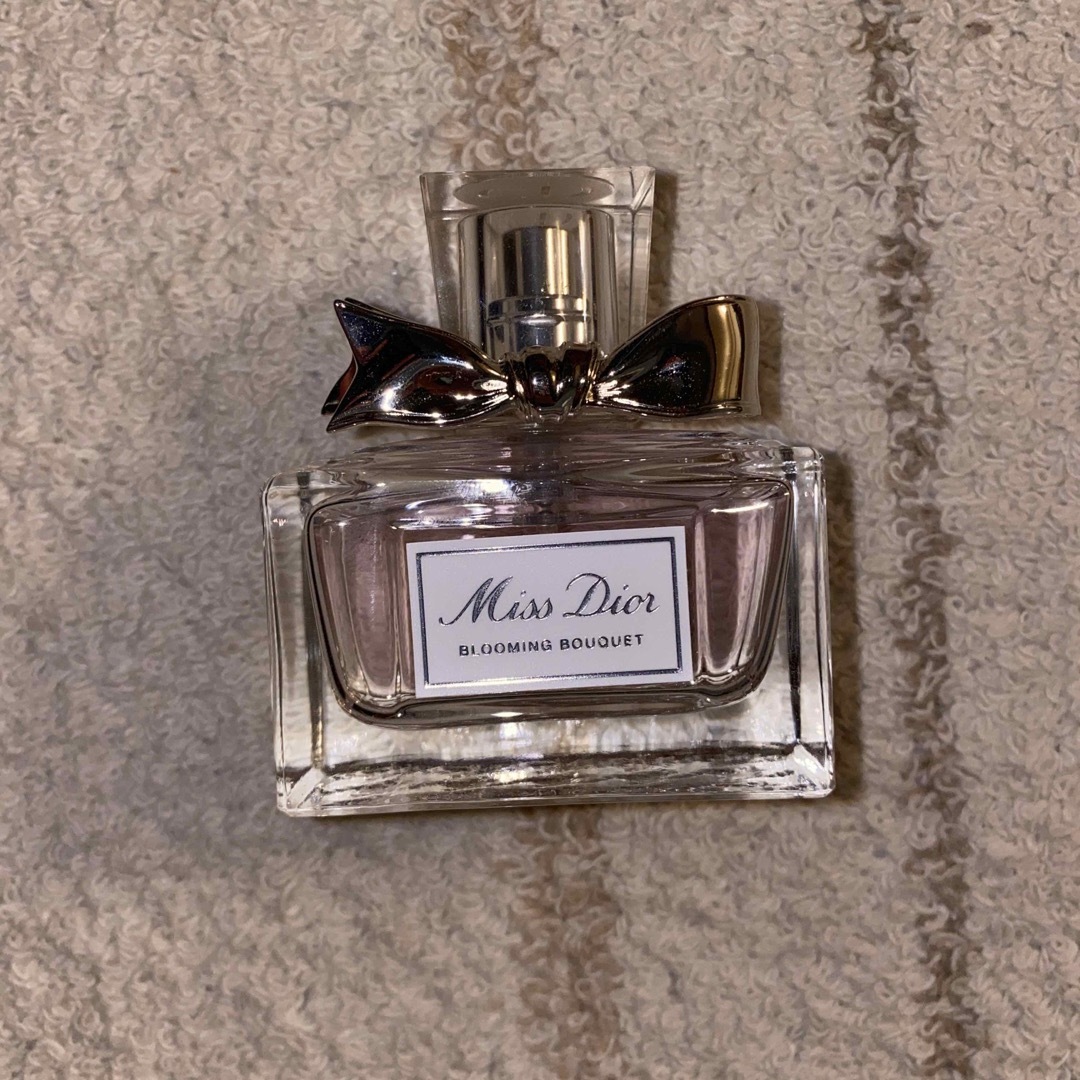 Christian Dior(クリスチャンディオール)のミスディオール ブルーミングブーケ 30ml コスメ/美容の香水(香水(女性用))の商品写真