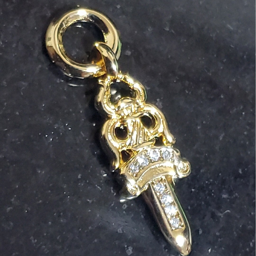 Chrome Hearts(クロムハーツ)のダガーチャーム　22k メンズのアクセサリー(ネックレス)の商品写真