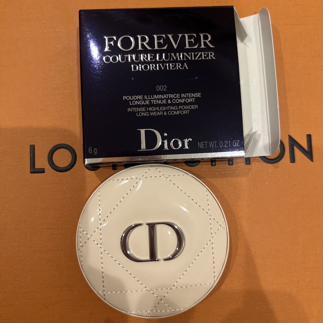 Christian Dior(クリスチャンディオール)の本日限定　ディオールスキン　フォーエバークチュール　ルミナイザー002 コスメ/美容のベースメイク/化粧品(フェイスパウダー)の商品写真