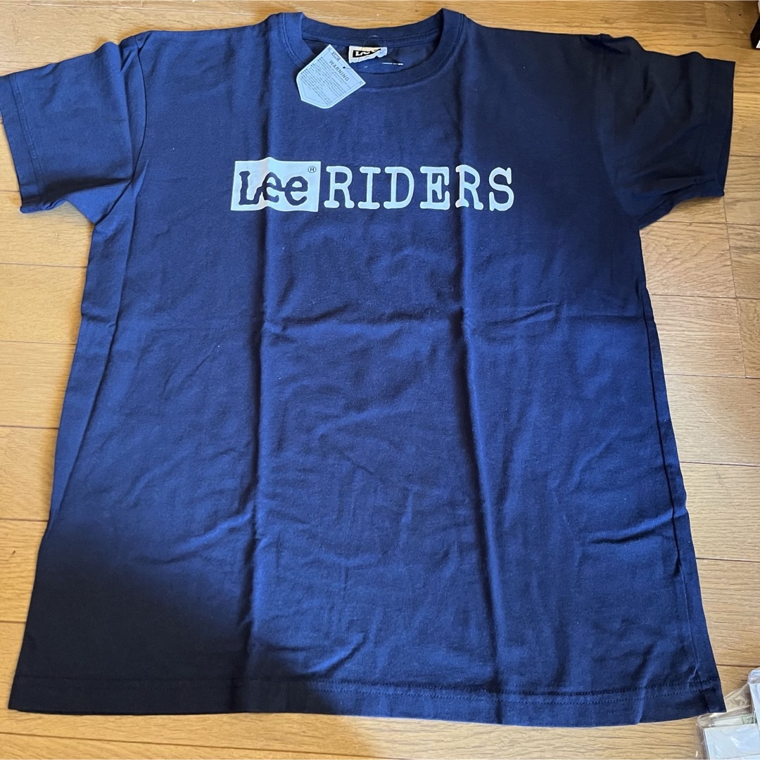 Lee(リー)のbaiya lee メンズ　リー　新品　Tシャツ　半袖　グレー　紺　ロゴ メンズのトップス(Tシャツ/カットソー(半袖/袖なし))の商品写真