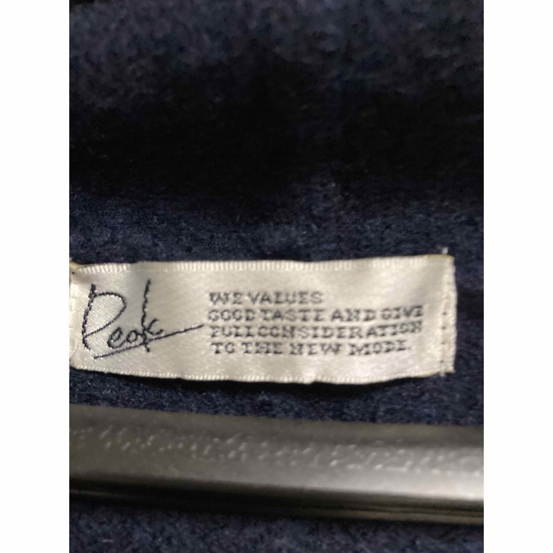 PEAKのウール100%のショートコート黒に近い紺色フード付き レディースのジャケット/アウター(チェスターコート)の商品写真