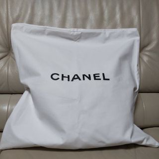 シャネル(CHANEL)のシャネル クッションカバー ホワイト 未使用！  正規品 直営店 ロゴ(クッションカバー)