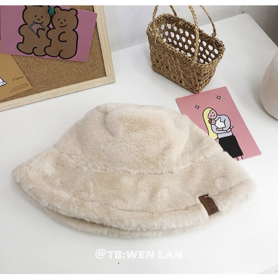 ファーハット バケットハット 帽子 ホワイト 韓国 レディース アパレル 冬 レディースの帽子(ハット)の商品写真