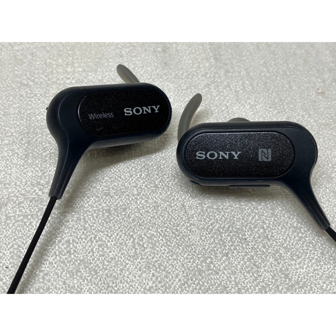 SONY(ソニー)のソニー ワイヤレスイヤホン 防滴/スポーツ向け MDR-XB50BS B スマホ/家電/カメラのオーディオ機器(ヘッドフォン/イヤフォン)の商品写真