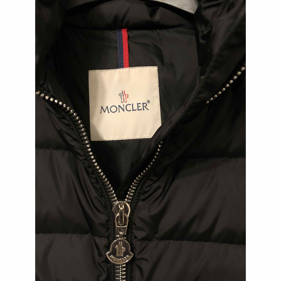 MONCLER(モンクレール)のモンクレール　ロングダウンジャケット黒 レディースのジャケット/アウター(ダウンコート)の商品写真