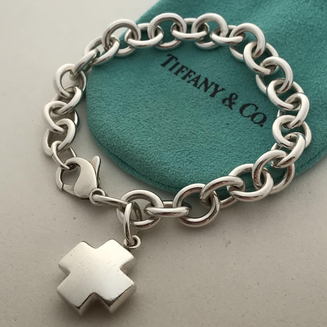 Tiffany & Co. - Tiffany ローマンクロスブレスレットの通販 by Tiffany & Co. - Tiffany ローマンクロスブレスレットの通販 by