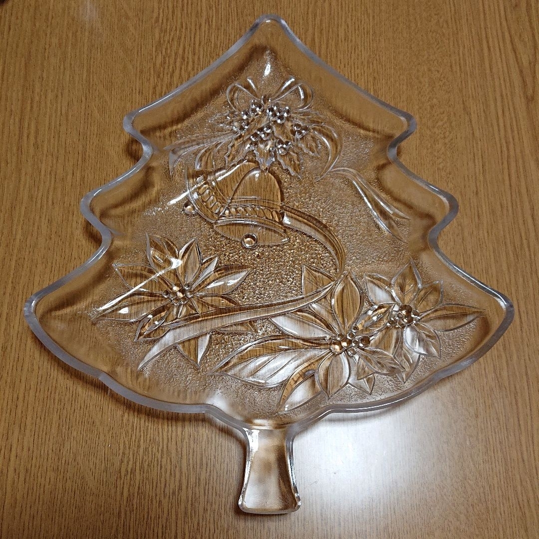 クリスマスツリー皿 透明ガラス皿 ガラスプレート SOGA 大皿 インテリア/住まい/日用品のキッチン/食器(食器)の商品写真