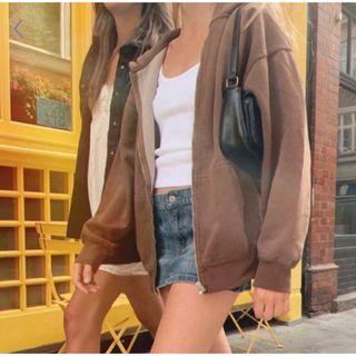 ブランディーメルビル(Brandy Melville)のBrandy Melville  パーカー  ジャケット(パーカー)