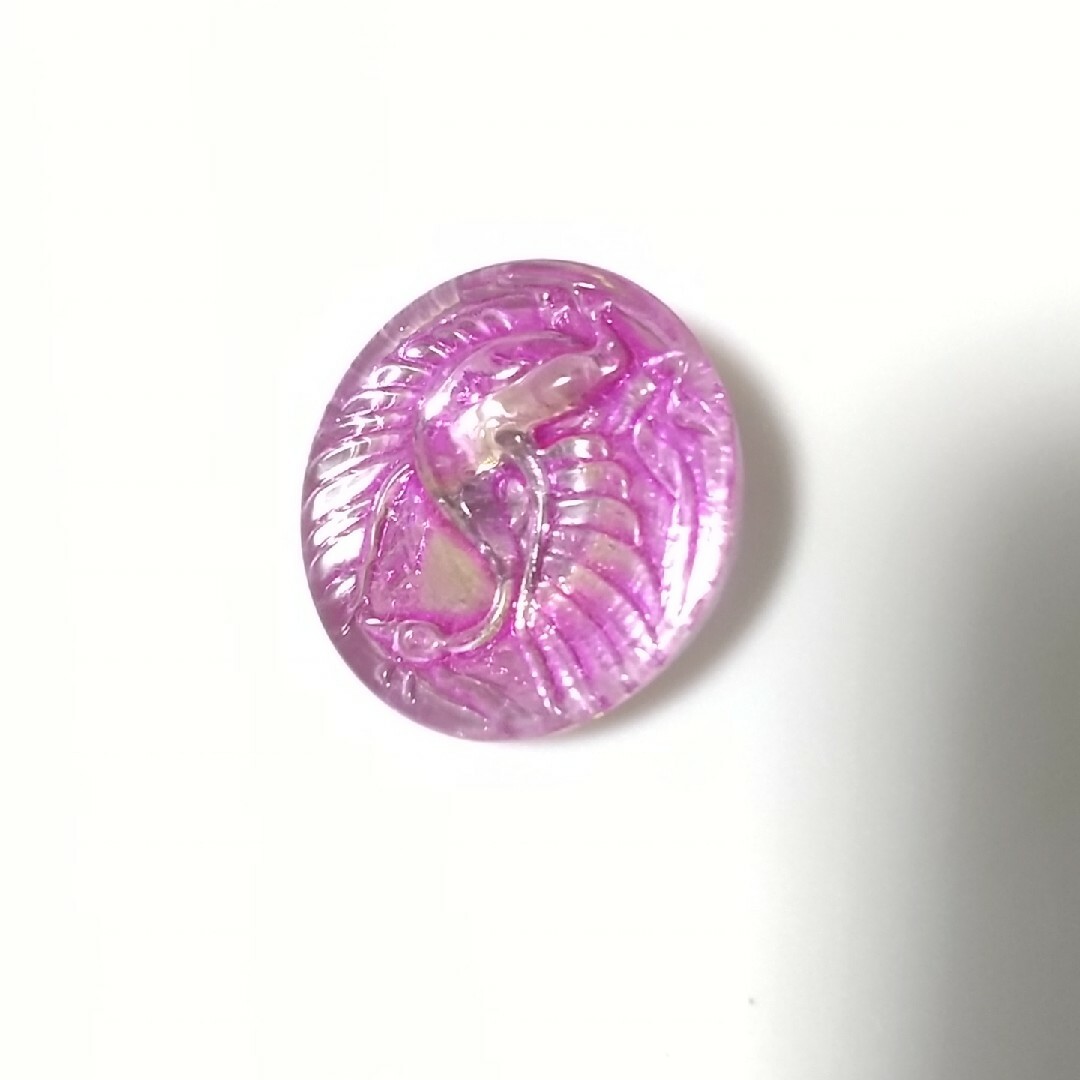チェコガラスボタン フェニックス  パープルピンク ハンドメイドの素材/材料(各種パーツ)の商品写真