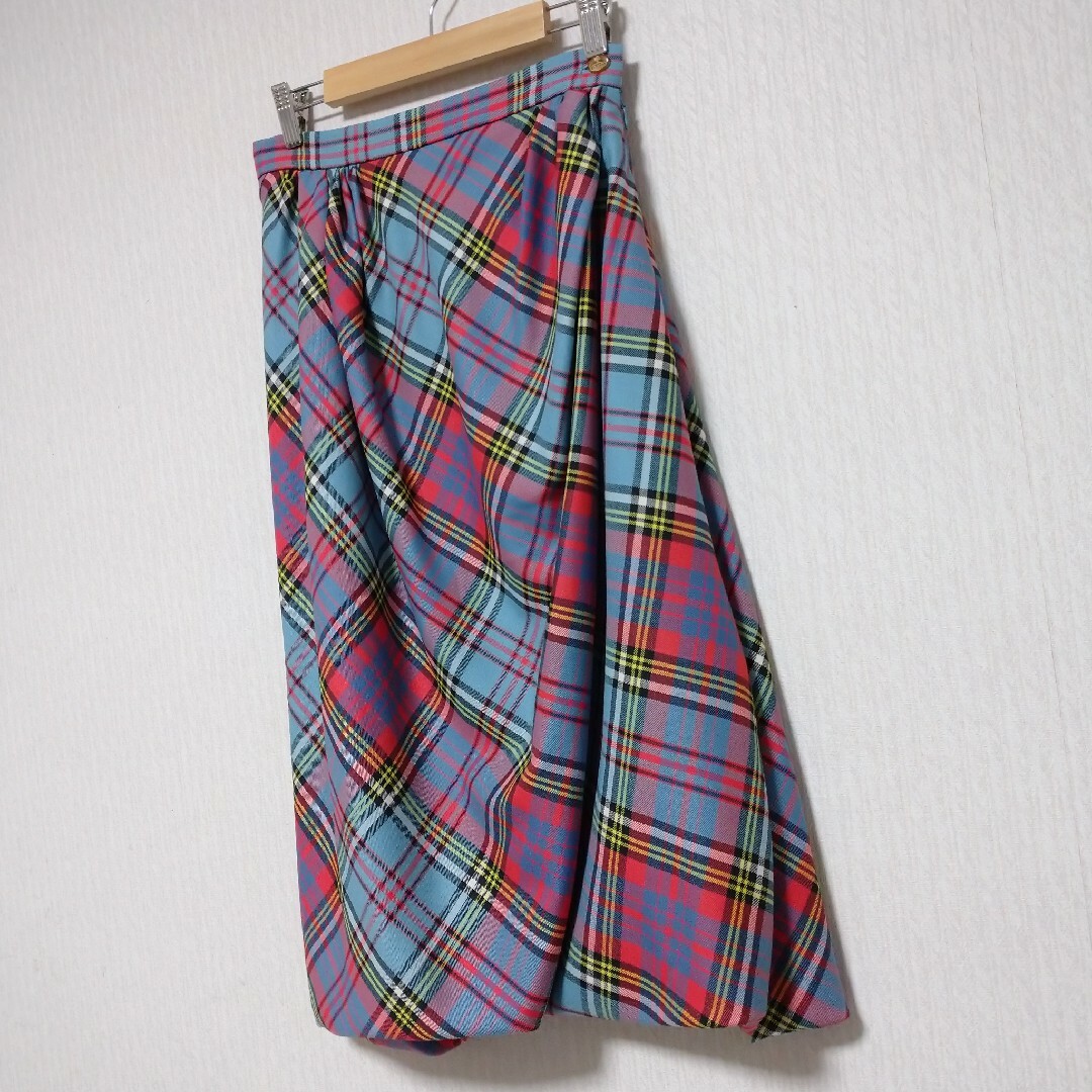 Vivienne Westwood(ヴィヴィアンウエストウッド)のvivienne westwood ブルーマック MAC ANDY スカート レディースのスカート(ひざ丈スカート)の商品写真
