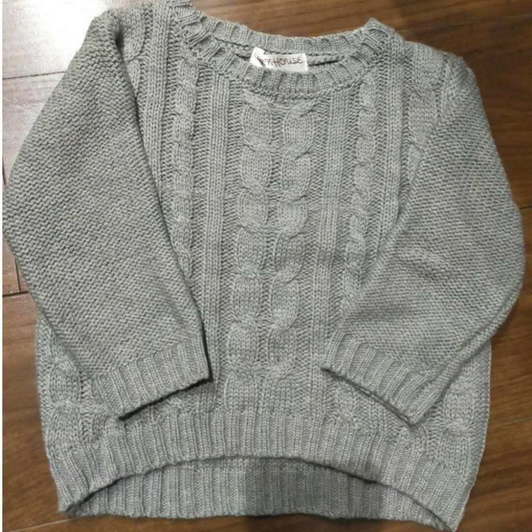 ケーブル編みニット　90　グレー セーター キッズ/ベビー/マタニティのキッズ服男の子用(90cm~)(ニット)の商品写真