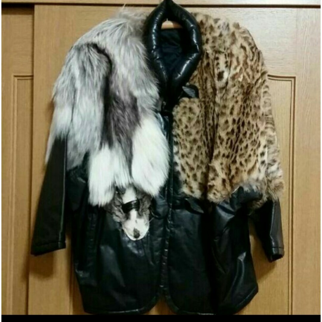美品　毛皮　レザー　ジャケット　コート　定価590000 レディースのジャケット/アウター(毛皮/ファーコート)の商品写真