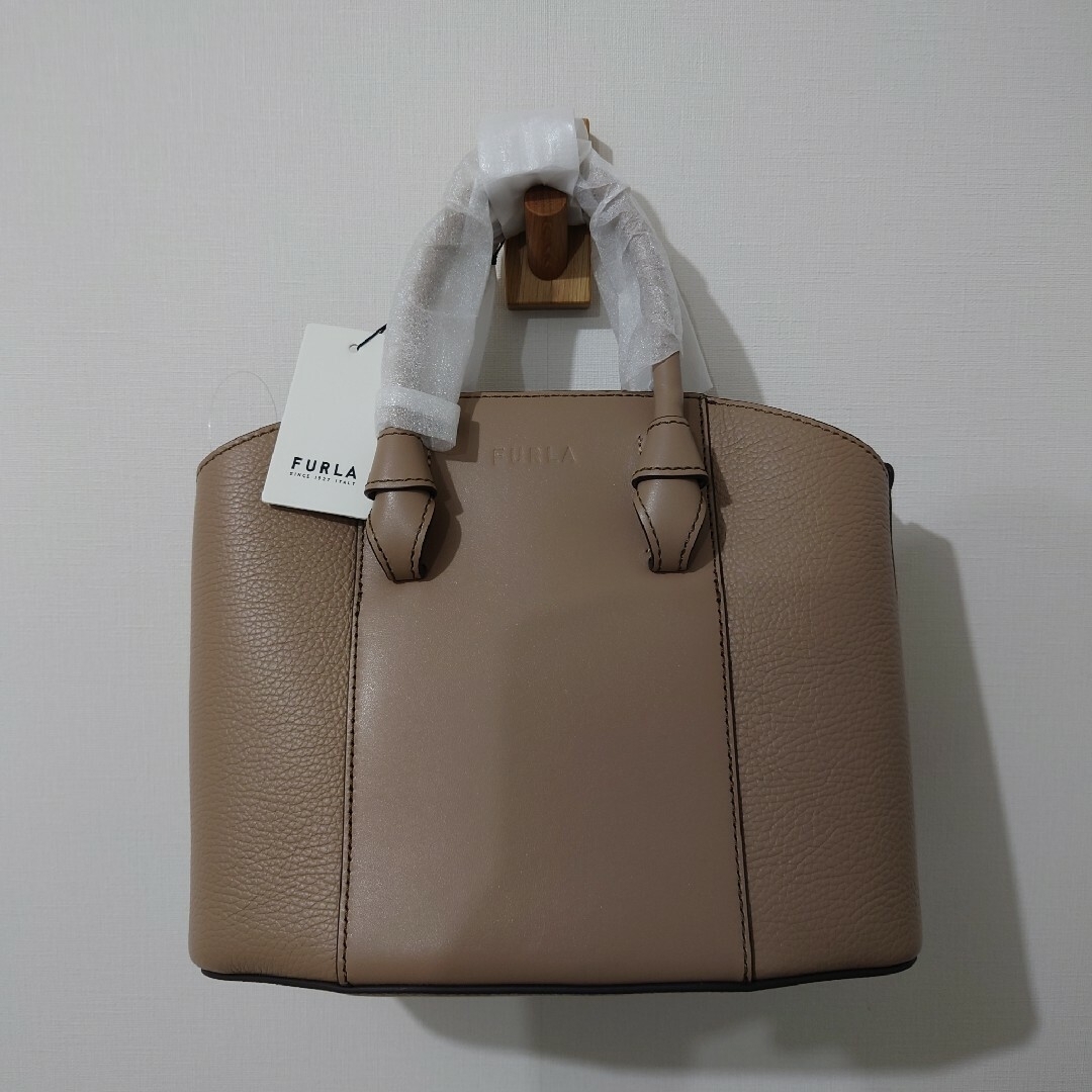 Furla(フルラ)のFURLAフルラ ハンドバッグ ショルダーバッグ ミアステラ ベージュ レディースのバッグ(ハンドバッグ)の商品写真