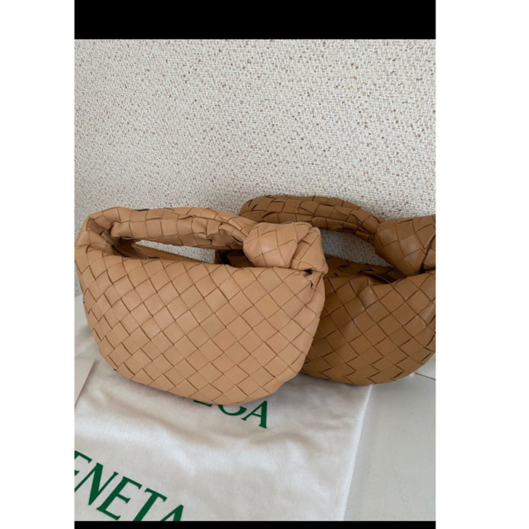 Bottega Veneta(ボッテガヴェネタ)の美品☆ボッテガヴェネタ ミニ ジョディ アーモンド レディースのバッグ(ハンドバッグ)の商品写真