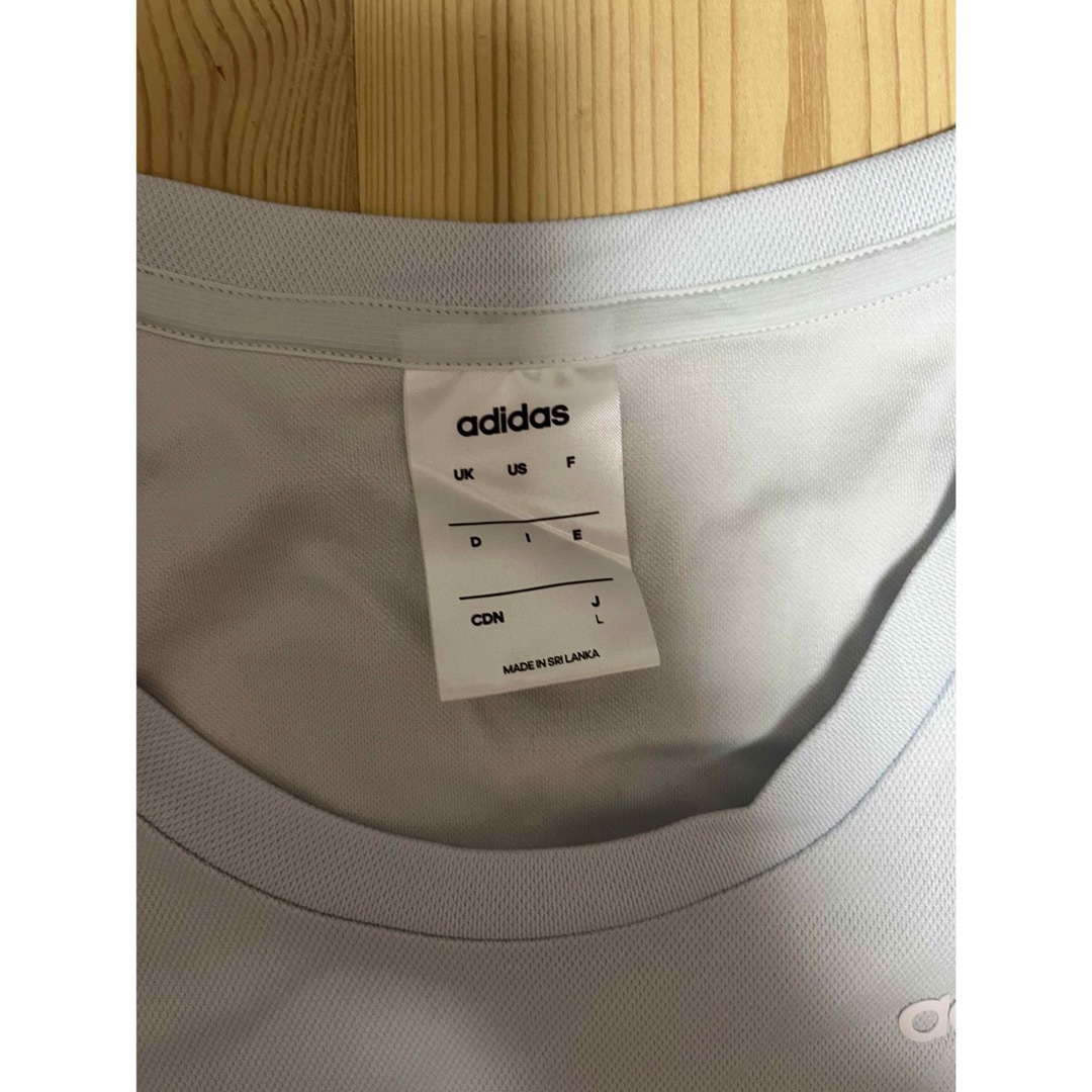 adidas(アディダス)のアディダス　Tシャツ　レディース レディースのトップス(Tシャツ(半袖/袖なし))の商品写真