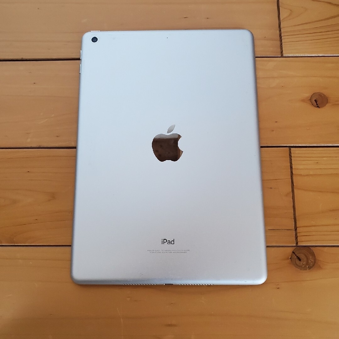 iPad(アイパッド)のiPad 第6世代 wifi 32GB スマホ/家電/カメラのPC/タブレット(タブレット)の商品写真
