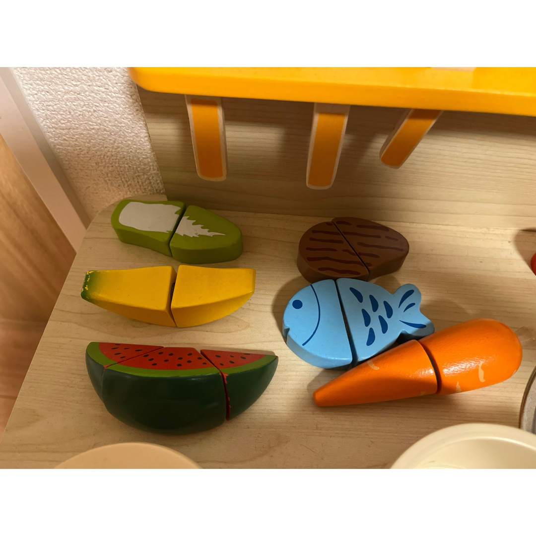 木製キッチン おままごと キッズ/ベビー/マタニティのおもちゃ(知育玩具)の商品写真