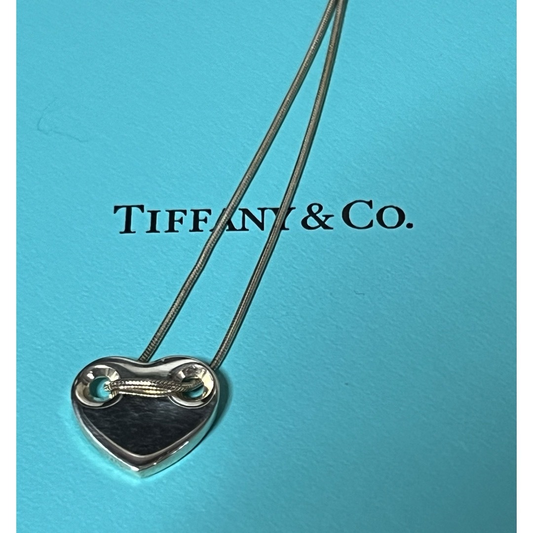 Tiffany & Co.(ティファニー)のティファニーハートトップ　スネークチェーン　ネックレス レディースのアクセサリー(ネックレス)の商品写真